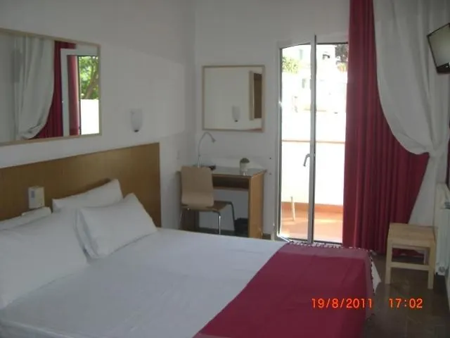 La Caleta De Tamariu Hotell