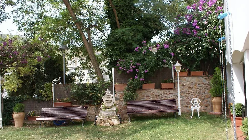 La Caleta De Tamariu Hotel